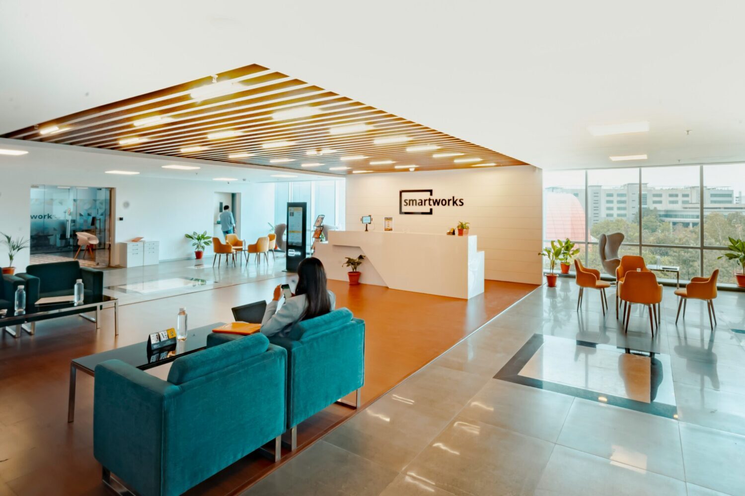 smartworks-coworking-E7Tzh2TTS6c-unsplash (1)